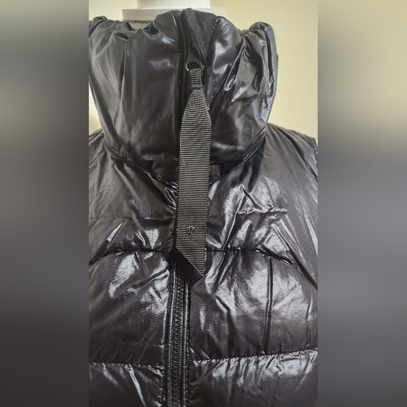 Lululemon Fluffin Awesome Vest - Picture 5 of 9